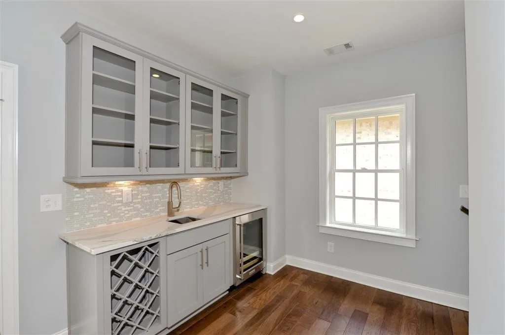 6649 Cadence Boulevard, Sandy Springs, Georgia 30328, 3 Bedrooms Bedrooms, ,4 BathroomsBathrooms,Residential,Sold,6649 Cadence Boulevard,6046058