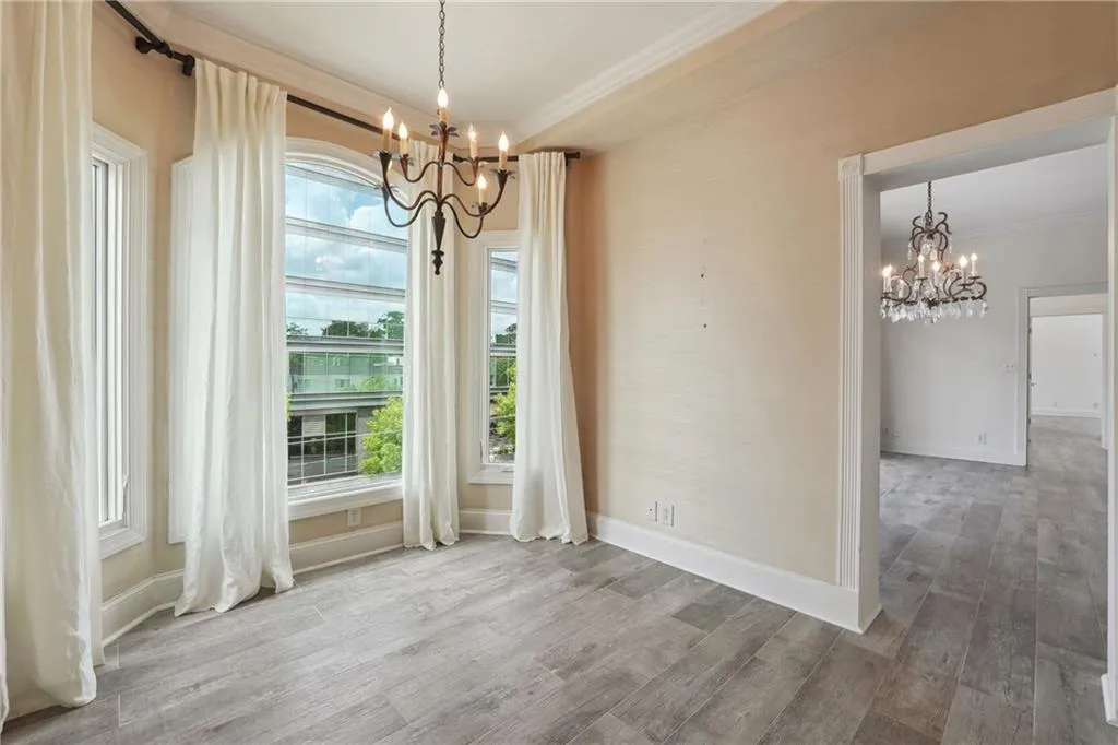 3636 Peachtree Road Ne Unit 405, Atlanta, Georgia 30319, 1 Bedroom Bedrooms, ,1 BathroomBathrooms,Residential,For Sale,3636 Peachtree Road Ne Unit 405,7538410