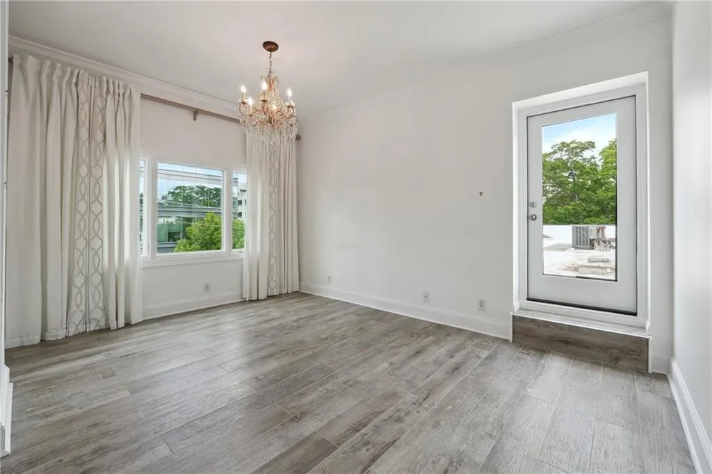 3636 Peachtree Road Ne Unit 405, Atlanta, Georgia 30319, 1 Bedroom Bedrooms, ,1 BathroomBathrooms,Residential,For Sale,3636 Peachtree Road Ne Unit 405,7538410