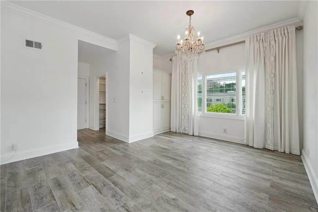 3636 Peachtree Road Ne Unit 405, Atlanta, Georgia 30319, 1 Bedroom Bedrooms, ,1 BathroomBathrooms,Residential,For Sale,3636 Peachtree Road Ne Unit 405,7538410