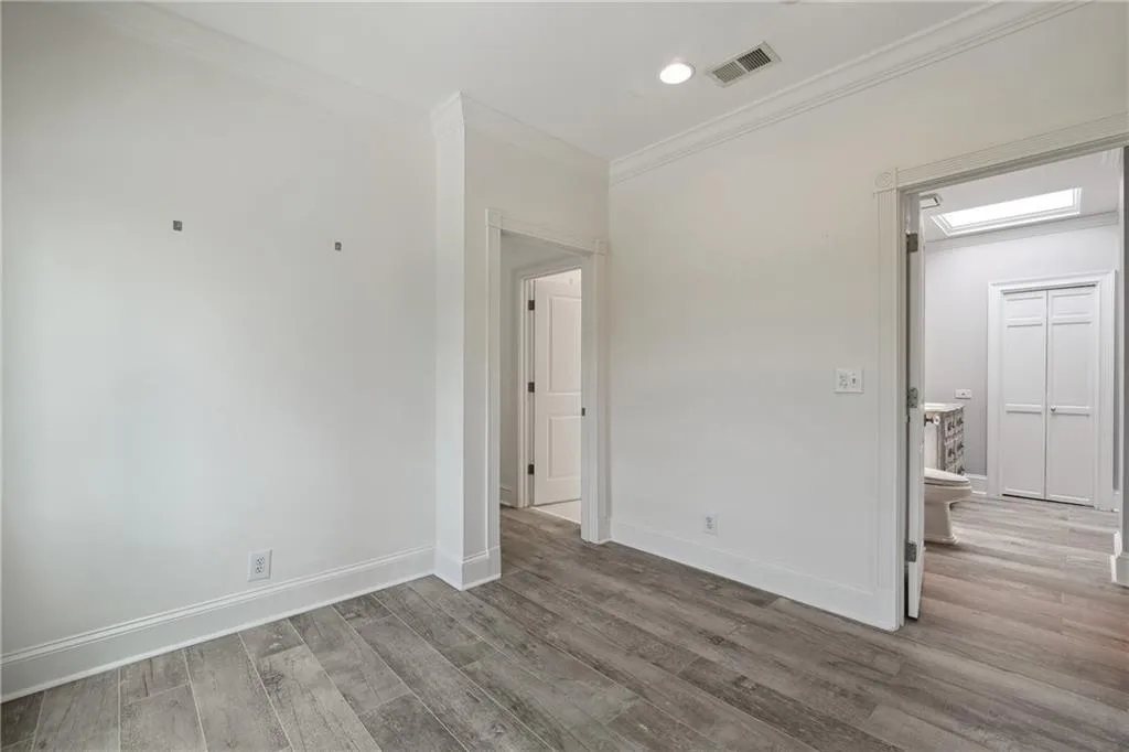 3636 Peachtree Road Ne Unit 405, Atlanta, Georgia 30319, 1 Bedroom Bedrooms, ,1 BathroomBathrooms,Residential,For Sale,3636 Peachtree Road Ne Unit 405,7538410