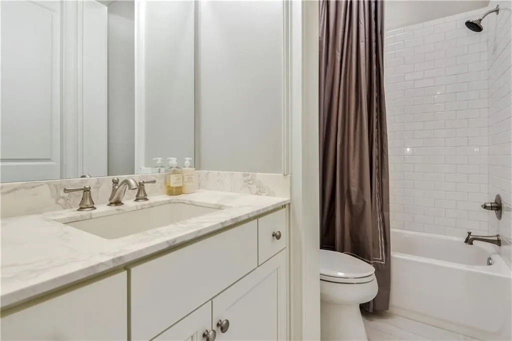 4666 E Conway Drive Nw, Sandy Springs, Georgia 30327, 6 Bedrooms Bedrooms, ,6 BathroomsBathrooms,Residential,Sold,4666 E Conway Drive Nw,6843257