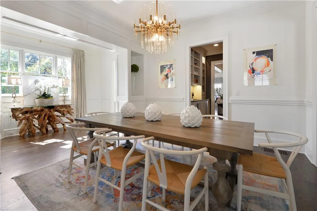 4666 E Conway Drive Nw, Sandy Springs, Georgia 30327, 6 Bedrooms Bedrooms, ,6 BathroomsBathrooms,Residential,Sold,4666 E Conway Drive Nw,6843257