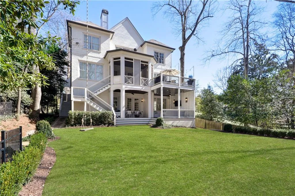 4666 E Conway Drive Nw, Sandy Springs, Georgia 30327, 6 Bedrooms Bedrooms, ,6 BathroomsBathrooms,Residential,Sold,4666 E Conway Drive Nw,6843257