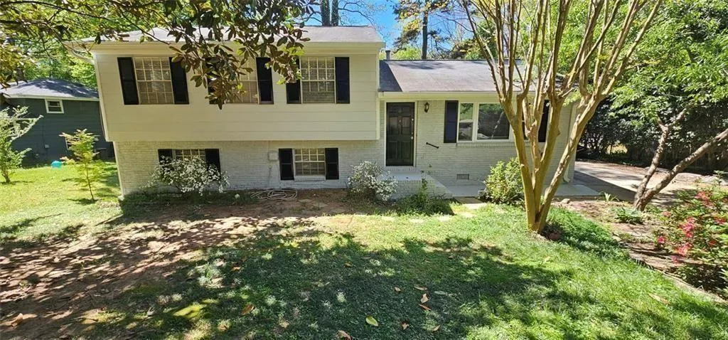 1096 Deleon, Clarkston, Georgia 30021