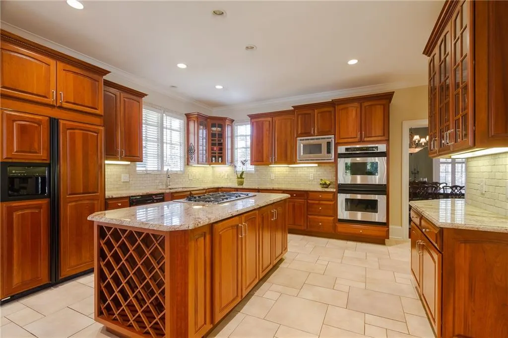 5695 Long Island Drive Nw, Atlanta, Georgia 30327, 6 Bedrooms Bedrooms, ,6 BathroomsBathrooms,Residential,Sold,5695 Long Island Drive Nw,5774628