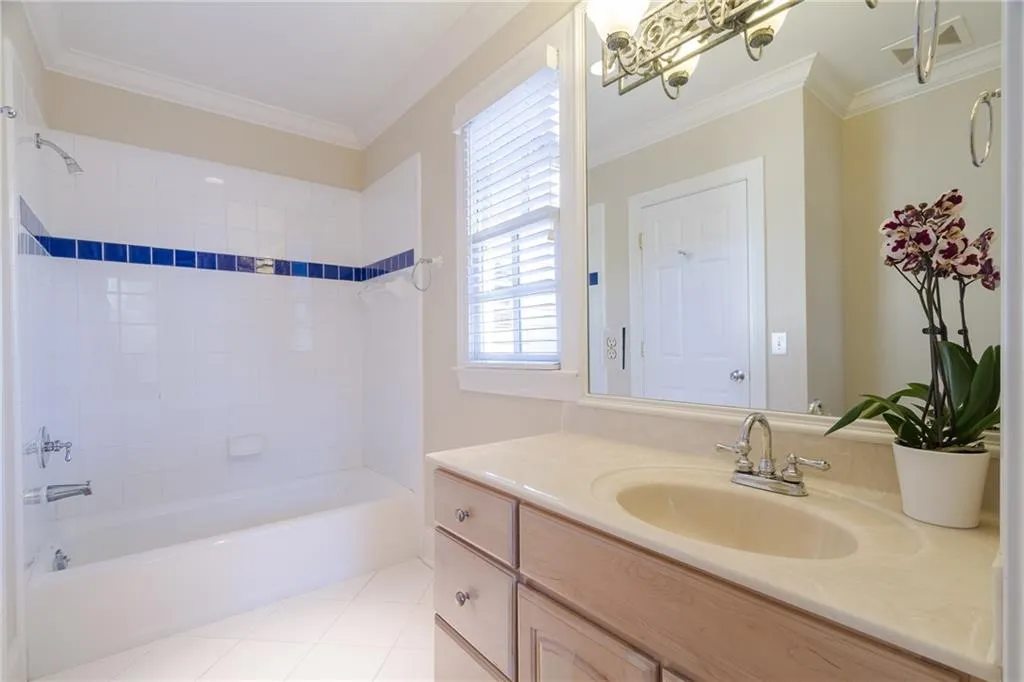 5695 Long Island Drive Nw, Atlanta, Georgia 30327, 6 Bedrooms Bedrooms, ,6 BathroomsBathrooms,Residential,Sold,5695 Long Island Drive Nw,5774628