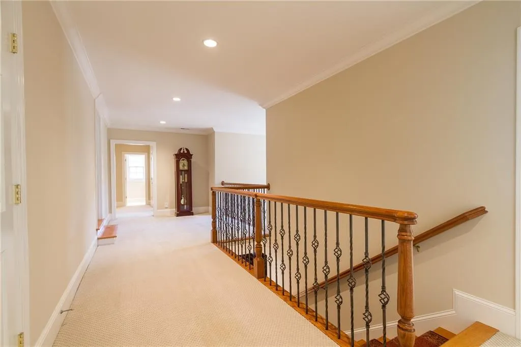 5695 Long Island Drive Nw, Atlanta, Georgia 30327, 6 Bedrooms Bedrooms, ,6 BathroomsBathrooms,Residential,Sold,5695 Long Island Drive Nw,5774628