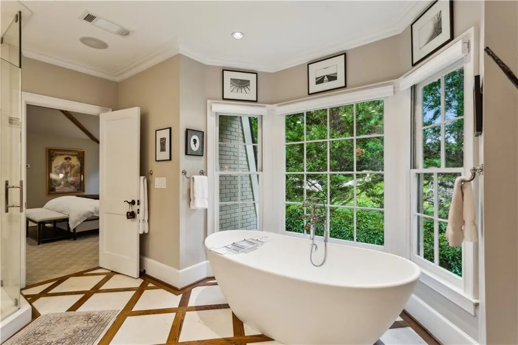 3302 W Andrews Drive Nw, Atlanta, Georgia 30305, 6 Bedrooms Bedrooms, ,4 BathroomsBathrooms,Residential,For Sale,3302 W Andrews Drive Nw,7627365