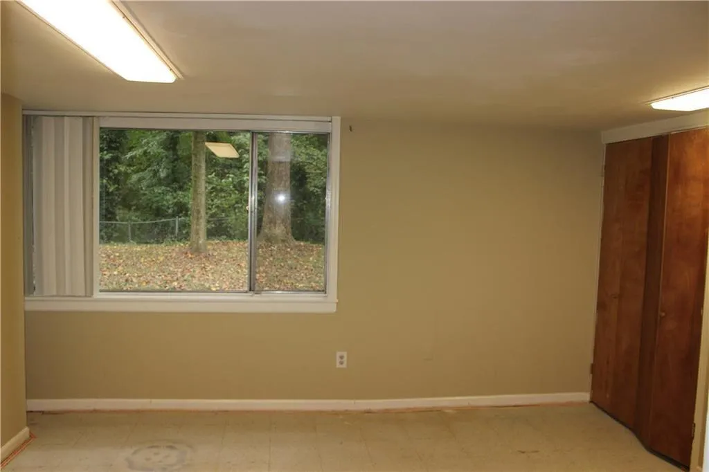 635 Glenforest Road, Sandy Springs, Georgia 30328, 5 Bedrooms Bedrooms, ,3 BathroomsBathrooms,Residential,Sold,635 Glenforest Road,6611171