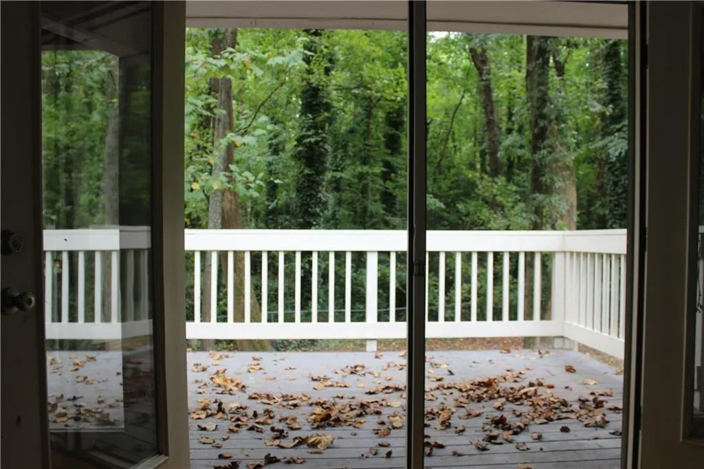 635 Glenforest Road, Sandy Springs, Georgia 30328, 5 Bedrooms Bedrooms, ,3 BathroomsBathrooms,Residential,Sold,635 Glenforest Road,6611171