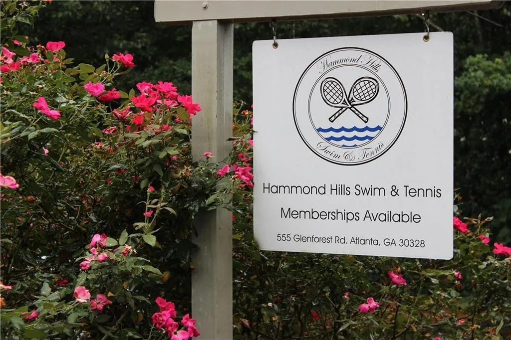 635 Glenforest Road, Sandy Springs, Georgia 30328, 5 Bedrooms Bedrooms, ,3 BathroomsBathrooms,Residential,Sold,635 Glenforest Road,6611171