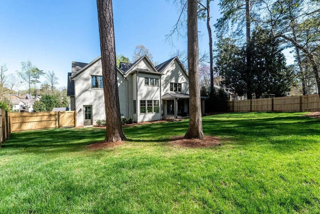 345 Pine Forest Road, Atlanta, Georgia 30342, 5 Bedrooms Bedrooms, ,4 BathroomsBathrooms,Residential,Sold,345 Pine Forest Road,6540670