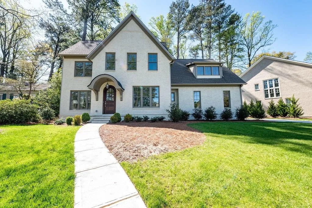 345 Pine Forest Road, Atlanta, Georgia 30342, 5 Bedrooms Bedrooms, ,4 BathroomsBathrooms,Residential,Sold,345 Pine Forest Road,6540670