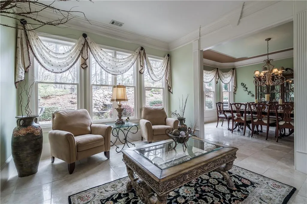 7882 Stratford Lane, Sandy Springs, Georgia 30350, 5 Bedrooms Bedrooms, ,5 BathroomsBathrooms,Residential,Sold,7882 Stratford Lane,5958011