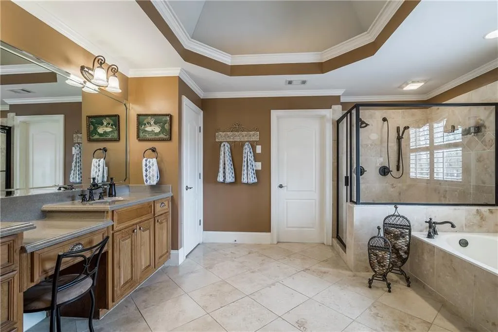 7882 Stratford Lane, Sandy Springs, Georgia 30350, 5 Bedrooms Bedrooms, ,5 BathroomsBathrooms,Residential,Sold,7882 Stratford Lane,5958011
