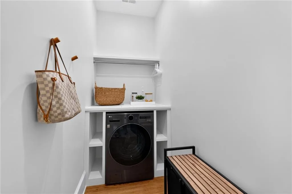 Laundry 1   - Main level