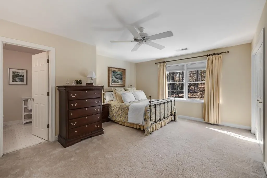 895 Waddington Court, Sandy Springs, Georgia 30350, 4 Bedrooms Bedrooms, ,4 BathroomsBathrooms,Residential,Sold,895 Waddington Court,6989056