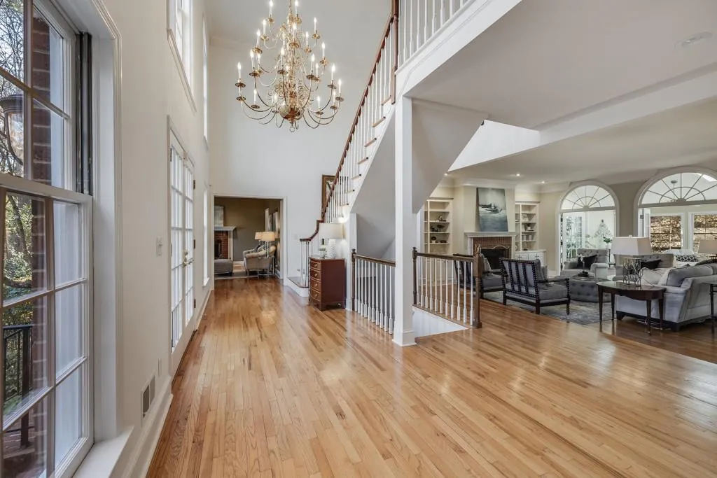 895 Waddington Court, Sandy Springs, Georgia 30350, 4 Bedrooms Bedrooms, ,4 BathroomsBathrooms,Residential,Sold,895 Waddington Court,6989056