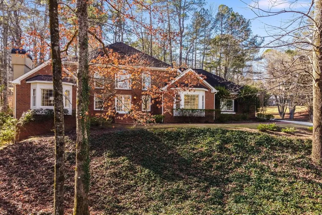 895 Waddington Court, Sandy Springs, Georgia 30350, 4 Bedrooms Bedrooms, ,4 BathroomsBathrooms,Residential,Sold,895 Waddington Court,6989056