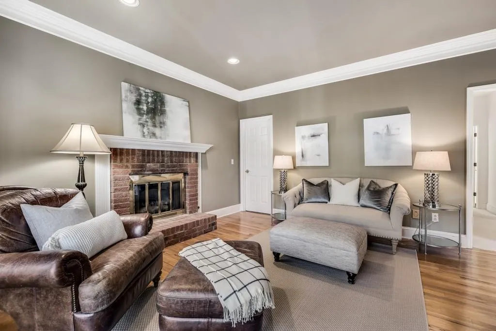 895 Waddington Court, Sandy Springs, Georgia 30350, 4 Bedrooms Bedrooms, ,4 BathroomsBathrooms,Residential,Sold,895 Waddington Court,6989056