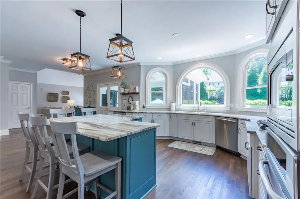 205 Summerhouse Lane, Sandy Springs, Georgia 30350, 5 Bedrooms Bedrooms, ,5 BathroomsBathrooms,Residential,Sold,205 Summerhouse Lane,6604996