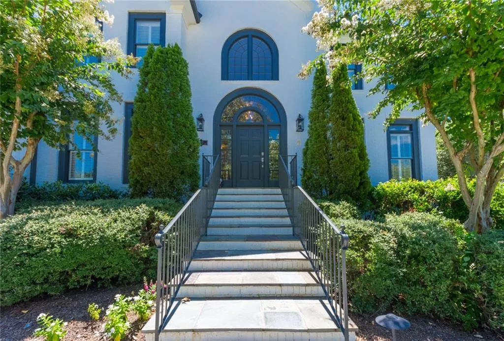 205 Summerhouse Lane, Sandy Springs, Georgia 30350, 5 Bedrooms Bedrooms, ,5 BathroomsBathrooms,Residential,Sold,205 Summerhouse Lane,6604996