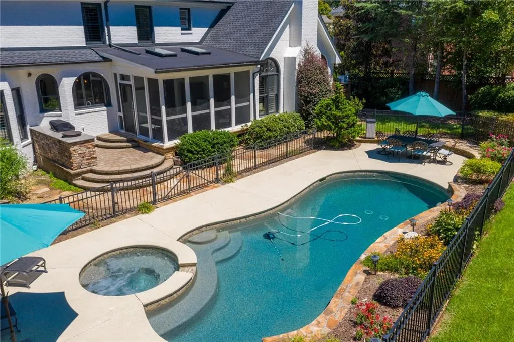 205 Summerhouse Lane, Sandy Springs, Georgia 30350, 5 Bedrooms Bedrooms, ,5 BathroomsBathrooms,Residential,Sold,205 Summerhouse Lane,6604996