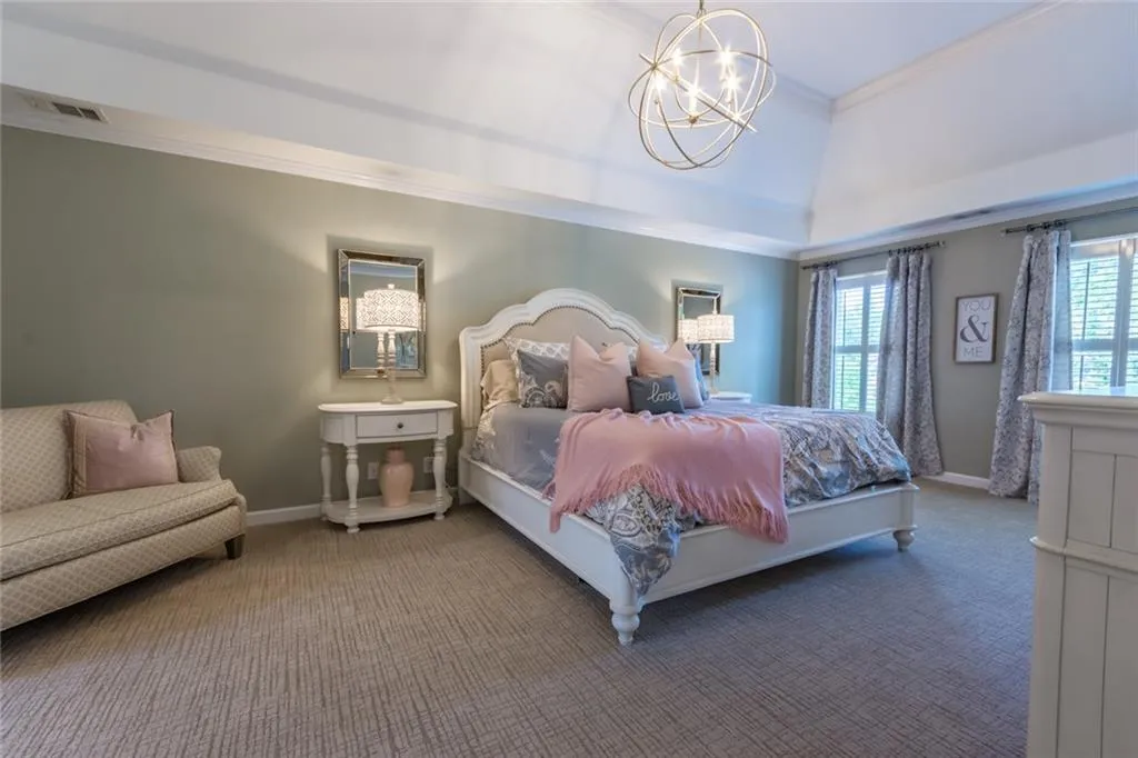 205 Summerhouse Lane, Sandy Springs, Georgia 30350, 5 Bedrooms Bedrooms, ,5 BathroomsBathrooms,Residential,Sold,205 Summerhouse Lane,6604996