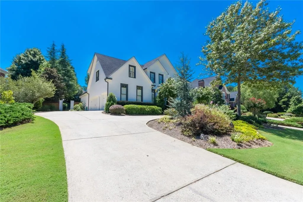 205 Summerhouse Lane, Sandy Springs, Georgia 30350, 5 Bedrooms Bedrooms, ,5 BathroomsBathrooms,Residential,Sold,205 Summerhouse Lane,6604996