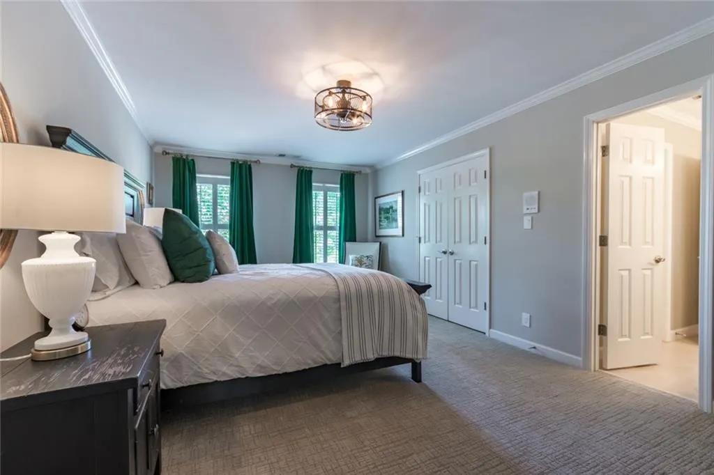 205 Summerhouse Lane, Sandy Springs, Georgia 30350, 5 Bedrooms Bedrooms, ,5 BathroomsBathrooms,Residential,Sold,205 Summerhouse Lane,6604996