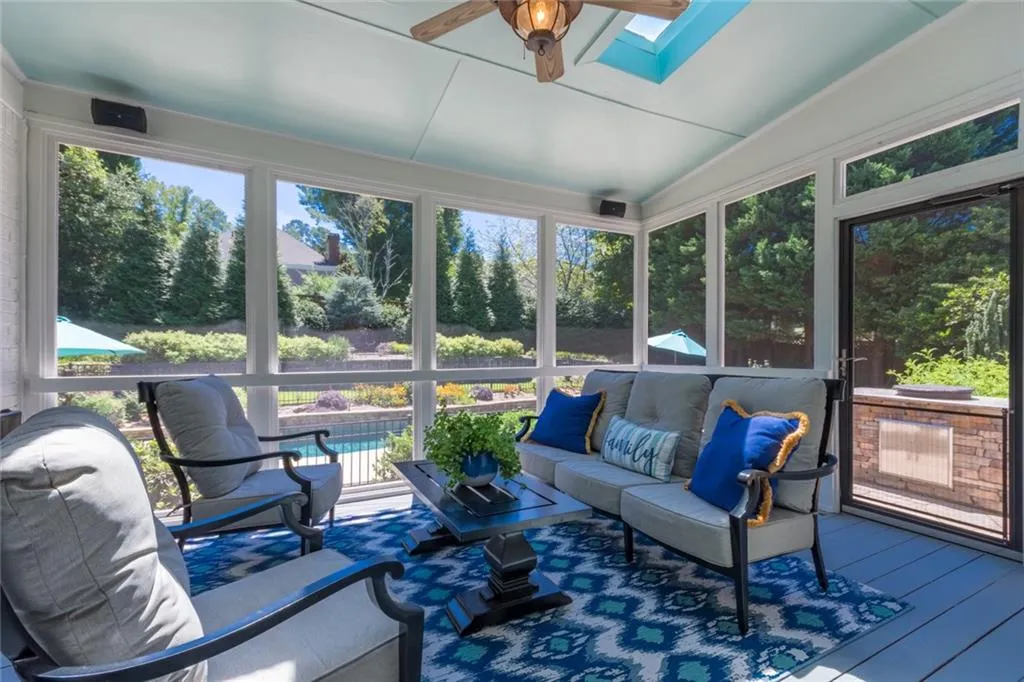 205 Summerhouse Lane, Sandy Springs, Georgia 30350, 5 Bedrooms Bedrooms, ,5 BathroomsBathrooms,Residential,Sold,205 Summerhouse Lane,6604996