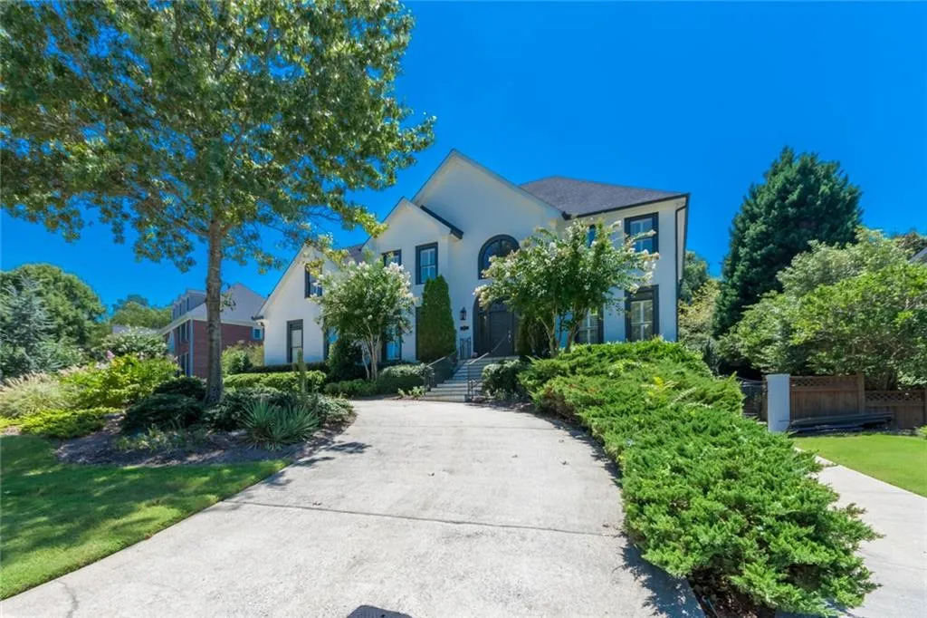 205 Summerhouse Lane, Sandy Springs, Georgia 30350, 5 Bedrooms Bedrooms, ,5 BathroomsBathrooms,Residential,Sold,205 Summerhouse Lane,6604996