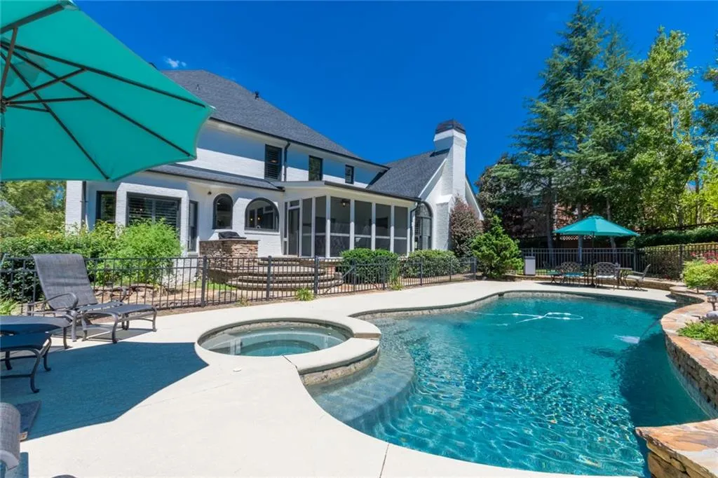 205 Summerhouse Lane, Sandy Springs, Georgia 30350, 5 Bedrooms Bedrooms, ,5 BathroomsBathrooms,Residential,Sold,205 Summerhouse Lane,6604996