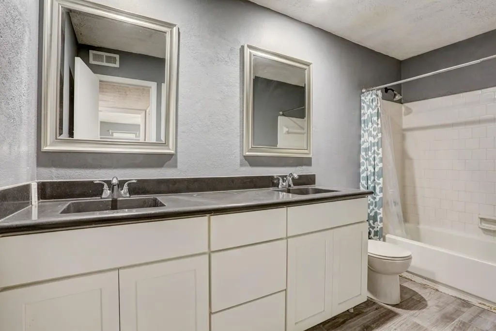 5149 Roswell Road Unit #8, Atlanta, Georgia 30342, 2 Bedrooms Bedrooms, ,1 BathroomBathrooms,Residential,Sold,5149 Roswell Road Unit #8,6629522