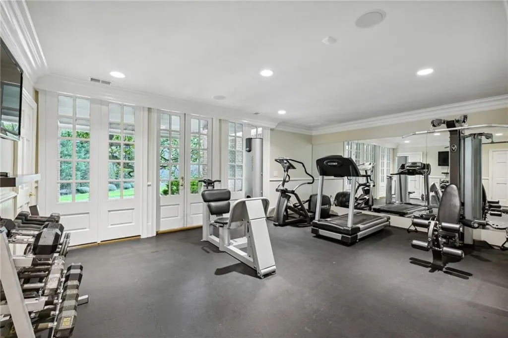 305 Forrest Lake Drive, Sandy Springs, Georgia 30327, 6 Bedrooms Bedrooms, ,7 BathroomsBathrooms,Residential,Sold,305 Forrest Lake Drive,7191191