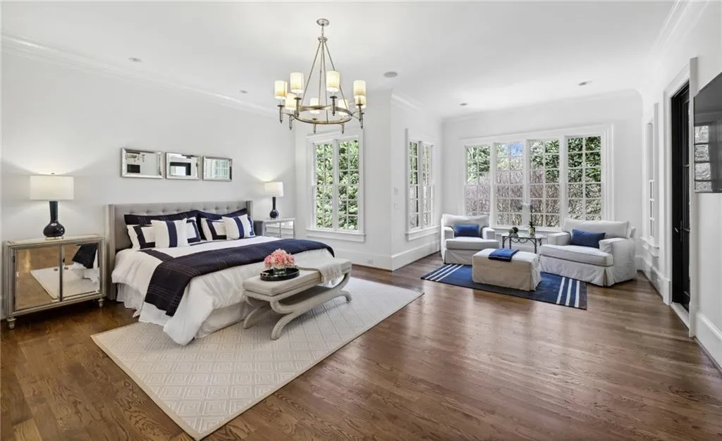 305 Forrest Lake Drive, Sandy Springs, Georgia 30327, 6 Bedrooms Bedrooms, ,7 BathroomsBathrooms,Residential,Sold,305 Forrest Lake Drive,7191191