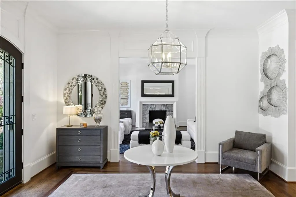 305 Forrest Lake Drive, Sandy Springs, Georgia 30327, 6 Bedrooms Bedrooms, ,7 BathroomsBathrooms,Residential,Sold,305 Forrest Lake Drive,7191191