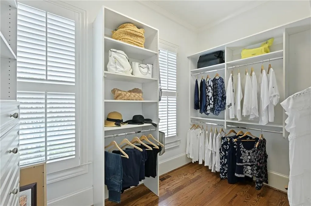 305 Forrest Lake Drive, Sandy Springs, Georgia 30327, 6 Bedrooms Bedrooms, ,7 BathroomsBathrooms,Residential,Sold,305 Forrest Lake Drive,7191191