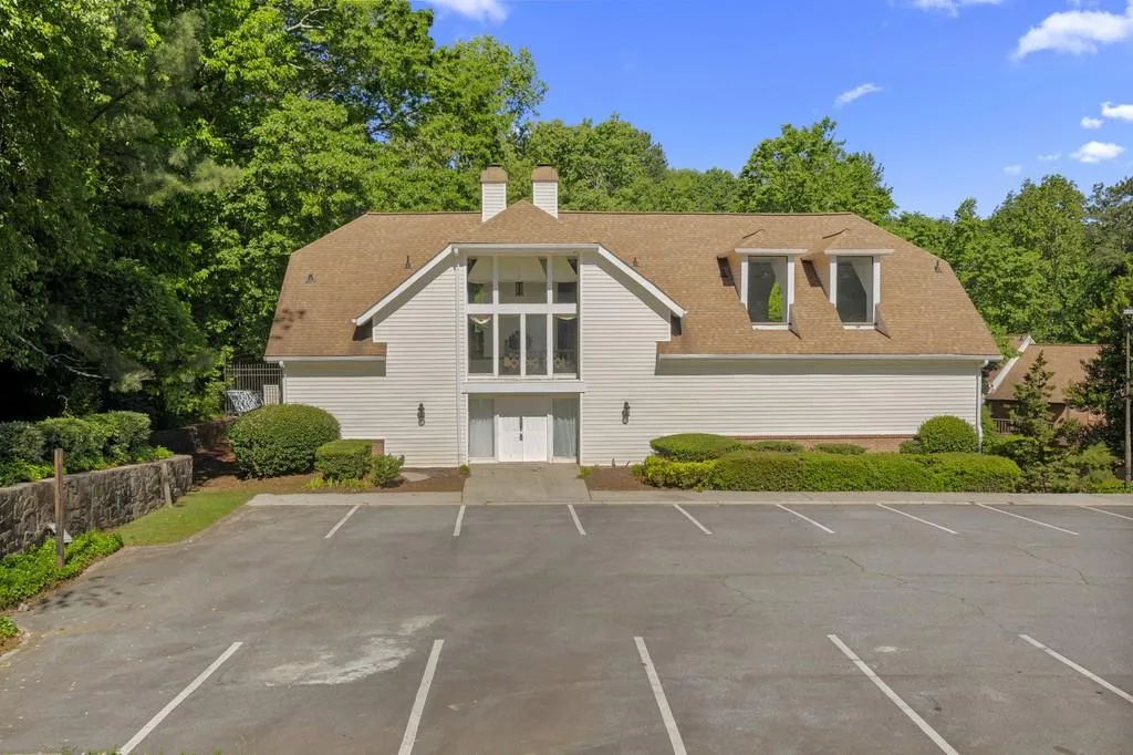7106 Stonington Drive Ne, Sandy Springs, Georgia 30328, 3 Bedrooms Bedrooms, ,2 BathroomsBathrooms,Residential,Sold,7106 Stonington Drive Ne,6720035