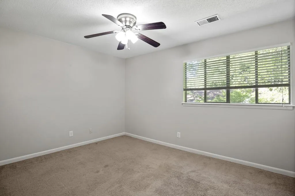 7106 Stonington Drive Ne, Sandy Springs, Georgia 30328, 3 Bedrooms Bedrooms, ,2 BathroomsBathrooms,Residential,Sold,7106 Stonington Drive Ne,6720035