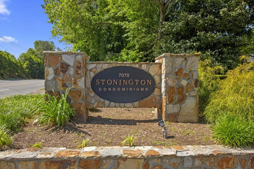 7106 Stonington Drive Ne, Sandy Springs, Georgia 30328, 3 Bedrooms Bedrooms, ,2 BathroomsBathrooms,Residential,Sold,7106 Stonington Drive Ne,6720035