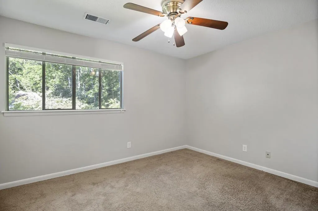 7106 Stonington Drive Ne, Sandy Springs, Georgia 30328, 3 Bedrooms Bedrooms, ,2 BathroomsBathrooms,Residential,Sold,7106 Stonington Drive Ne,6720035