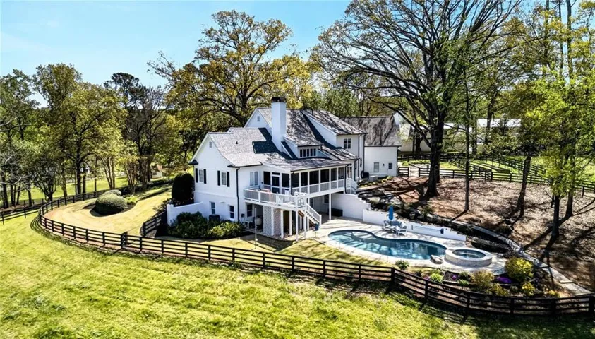 565 Old Lathemtown Road, Canton, Georgia 30115