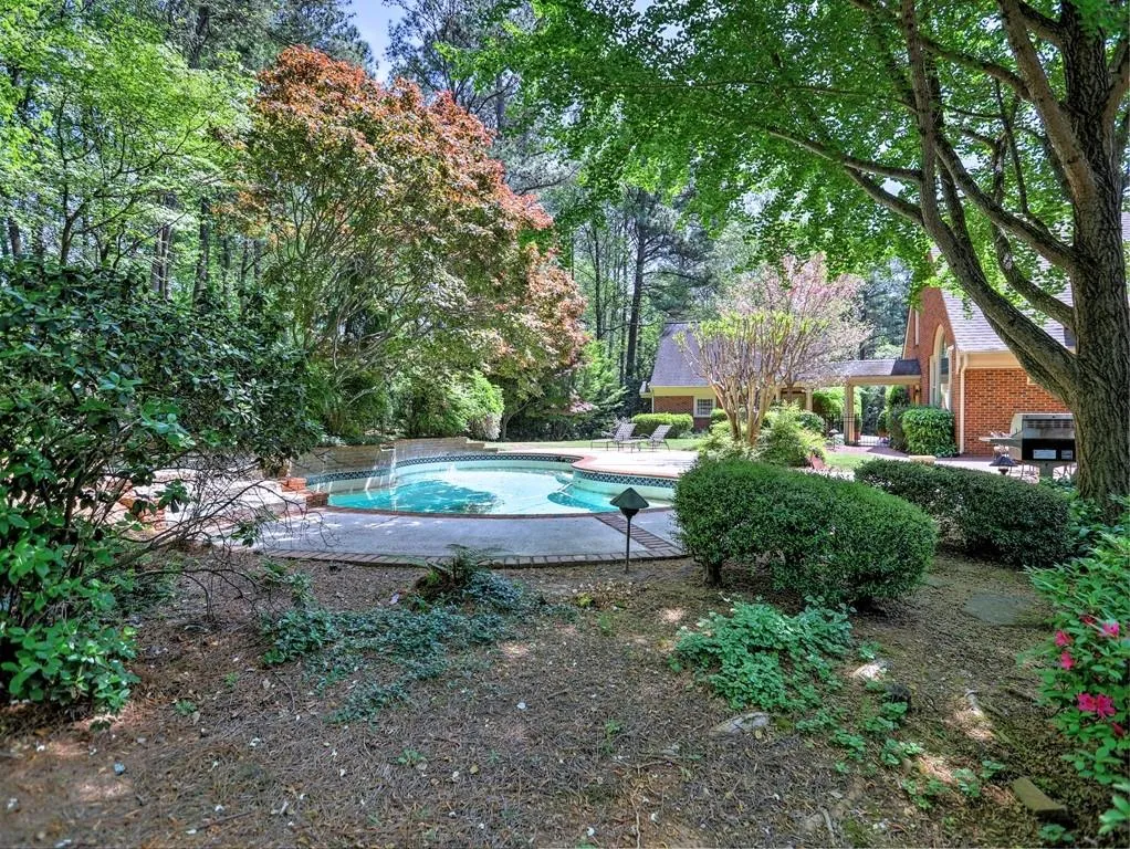 7660 Ball Mill Road, Sandy Springs, Georgia 30350, 5 Bedrooms Bedrooms, ,4 BathroomsBathrooms,Residential,Sold,7660 Ball Mill Road,6865969