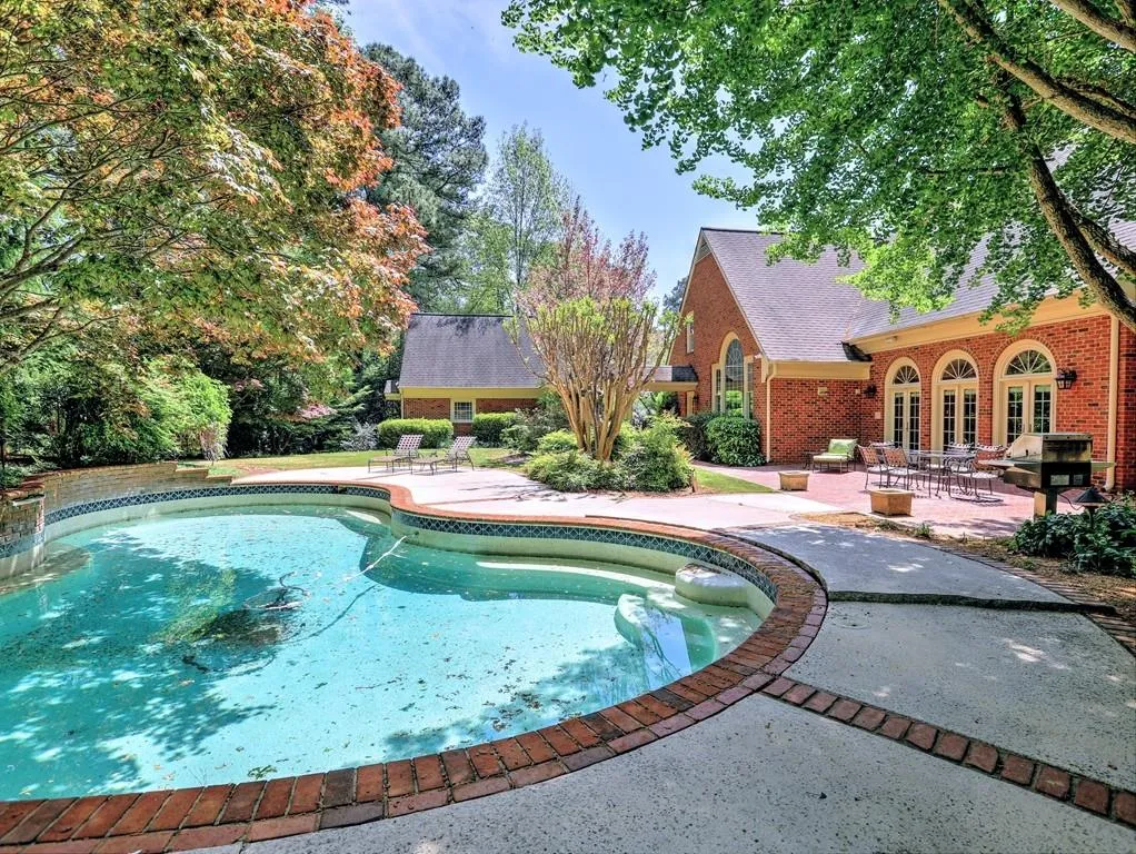 7660 Ball Mill Road, Sandy Springs, Georgia 30350, 5 Bedrooms Bedrooms, ,4 BathroomsBathrooms,Residential,Sold,7660 Ball Mill Road,6865969