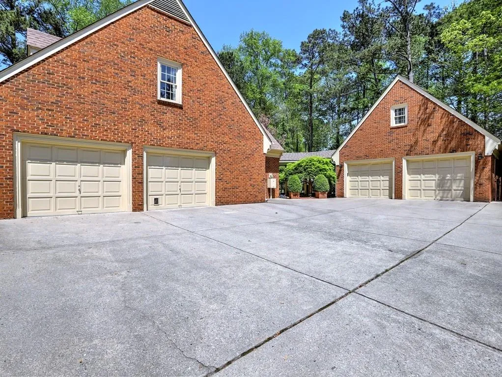 7660 Ball Mill Road, Sandy Springs, Georgia 30350, 5 Bedrooms Bedrooms, ,4 BathroomsBathrooms,Residential,Sold,7660 Ball Mill Road,6865969