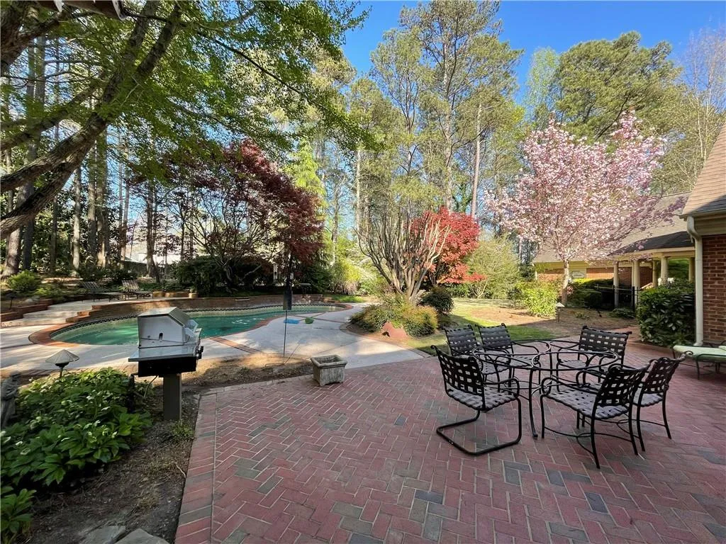 7660 Ball Mill Road, Sandy Springs, Georgia 30350, 5 Bedrooms Bedrooms, ,4 BathroomsBathrooms,Residential,Sold,7660 Ball Mill Road,6865969