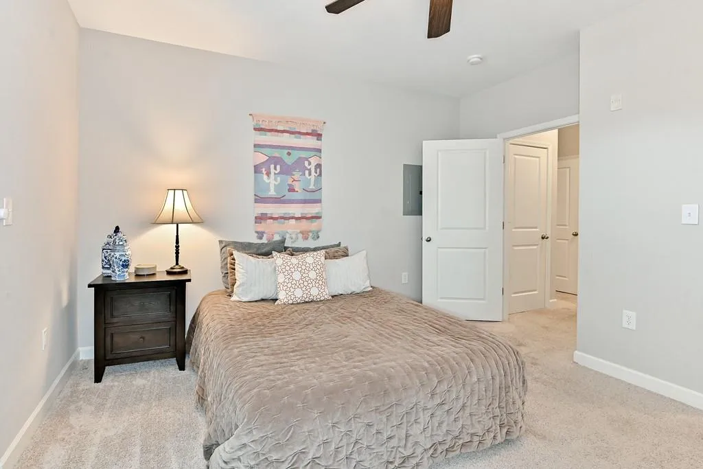 7265 Glisten Avenue Unit 124, Sandy Springs, Georgia 30328, 2 Bedrooms Bedrooms, ,2 BathroomsBathrooms,Residential,Sold,7265 Glisten Avenue Unit 124,6665743