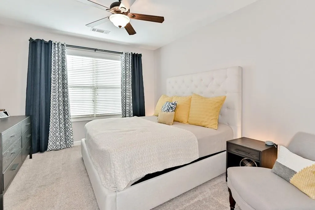 7265 Glisten Avenue Unit 124, Sandy Springs, Georgia 30328, 2 Bedrooms Bedrooms, ,2 BathroomsBathrooms,Residential,Sold,7265 Glisten Avenue Unit 124,6665743